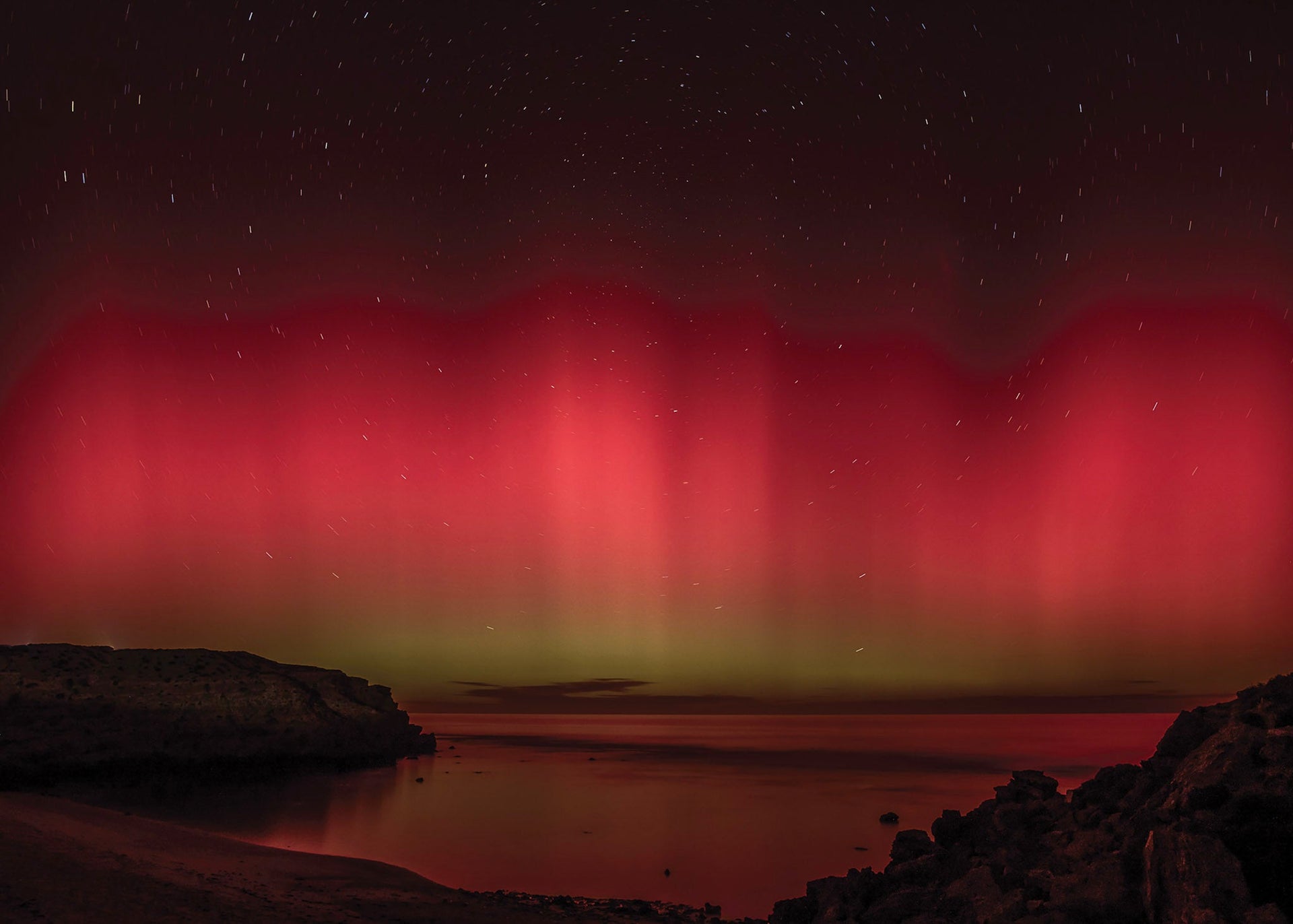 Opening image: Southern sky doof, in full technicolour. Photo SA Rips