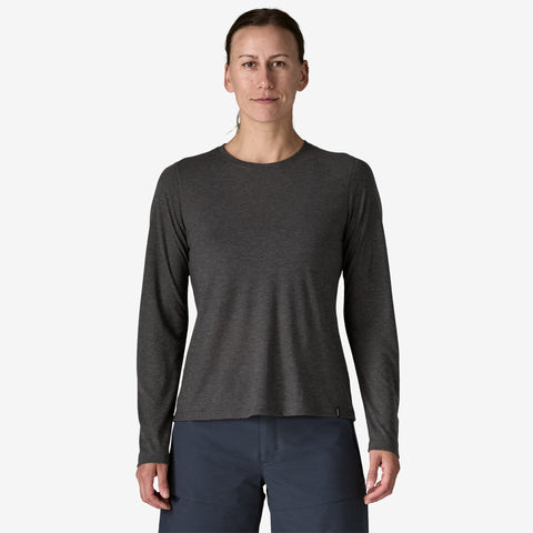 Model is 176cm wearing a size small