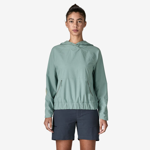 Model is 175cm wearing a size small