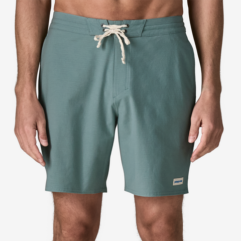 Model is 185cm wearing a size 32