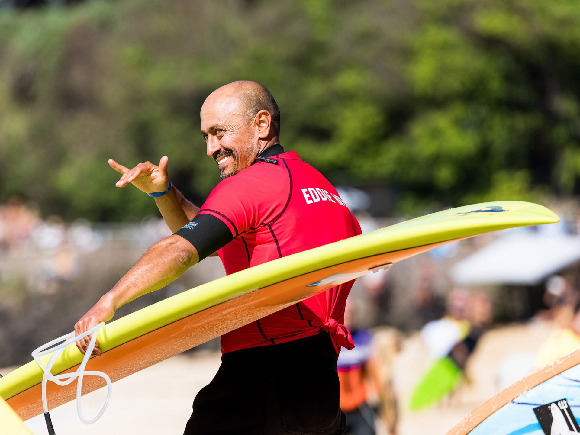 “EDDIE WILL PICK THE WINNER. HE PICKED THE ONDUTY LIFEGUARD. HOW FITT